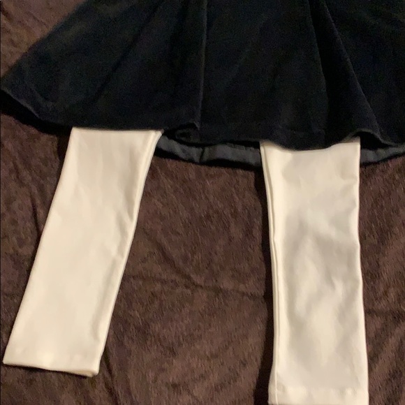 Beautiful 2 piece girl black & white outfit - Picture 2 of 4